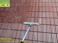 下雨天車道磁磚濕滑,地面溼滑,機車打滑,摩托車道防滑,地面潮濕滑倒,車道水溝蓋止滑,車道截水溝蓋防滑,截水溝止滑防滑,塗抹車道專用防滑劑,戶外車道防滑,平面車道止滑,室外磁磚防滑,塗抹防滑劑,施作防滑塗層,車道止滑條,增加摩擦力,降低車輛和行人滑倒的風險,磁磚防滑劑,微米防滑孔,止滑墊,水性防滑劑,石英磚防滑,抿石防滑,水泥防滑,礦物質地材止滑,施工快速防滑效果持久,自行DIY防滑藥劑,磁磚防滑方法,水泥止滑方法,斜坡車道防滑重要性,車道防滑磚,坡道滑危機,車道級防滑塗層,地板防滑劑,公寓大樓地面止滑,工廠防滑,陶磚止滑,溫泉區地面防滑,台灣最新防滑技術,天然小石頭防滑,車道地面防滑劑組